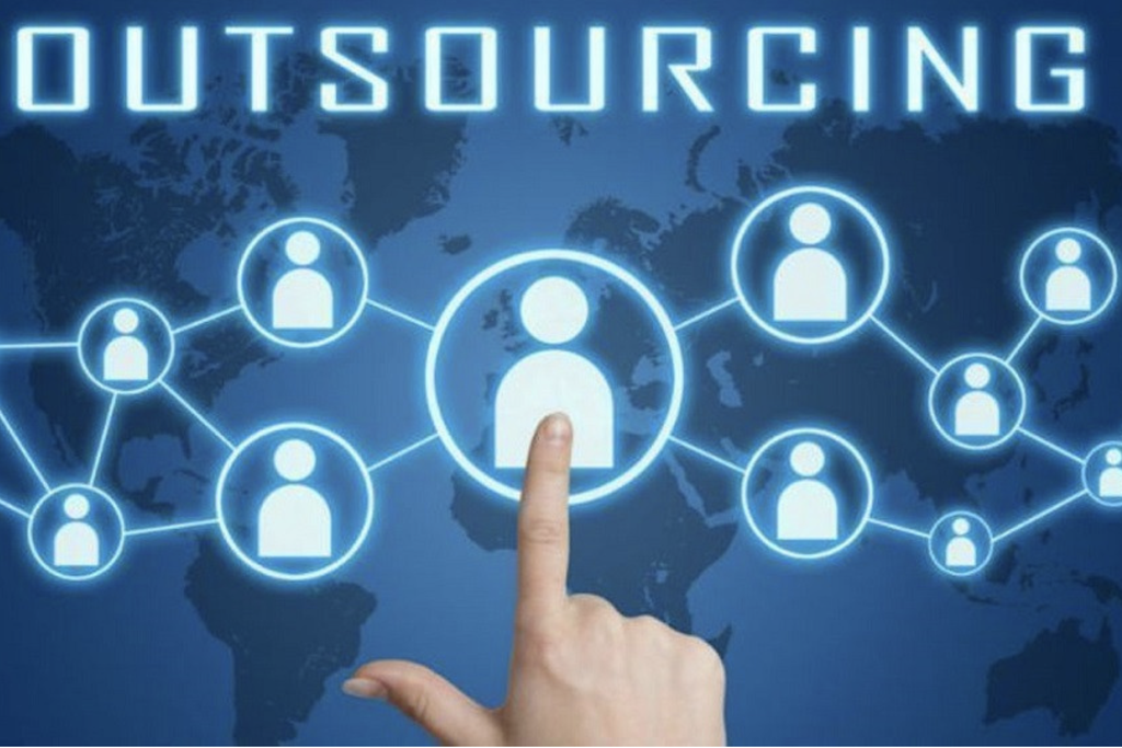 Asesoría tecnica (20 horas semanales, 5 horas)